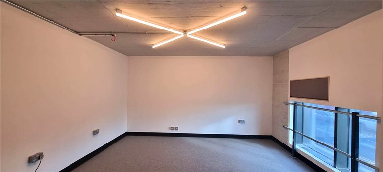 Photo of an office at Lea Bridge BSMNT Studios, 159 Lea Bridge Road, Block E, Ground Floor E10 7PN