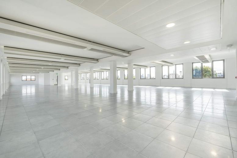 Image of an office at Lynton House, Tavistock Square WC1H 9LT