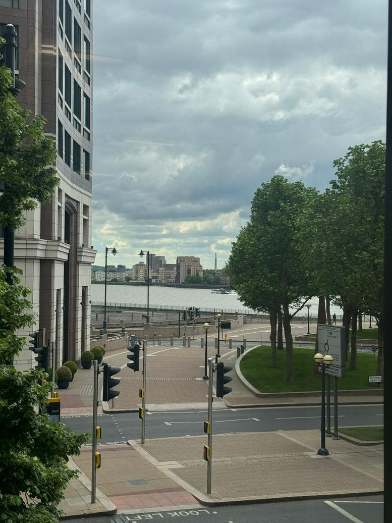 Photo of an office at Marsh Wall, Canary Wharf E14 4HD