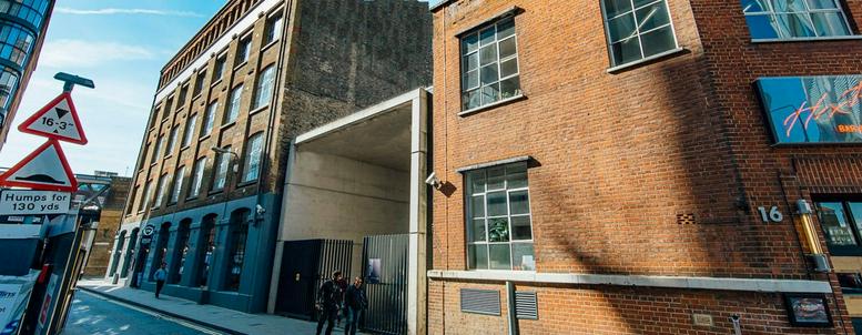 Photo of an office at Metal Box Factory, 30 Great Guildford Street, Bankside SE1 0HS