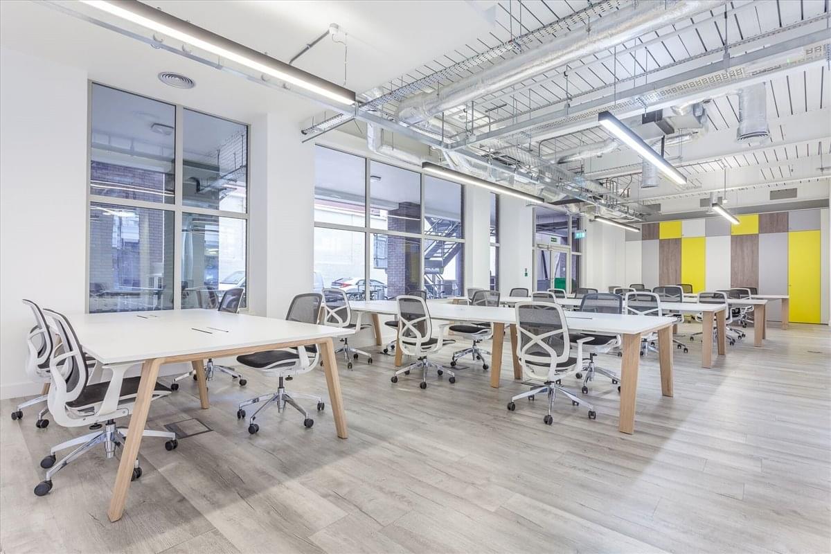 Photo of the workspace available at NMB House, 17 Bevis Marks, Aldgate EC3A 7LN