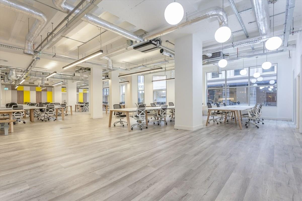 Image of an office at NMB House, 17 Bevis Marks, Aldgate EC3A 7LN
