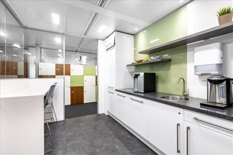 Photo of the workspace available at New London House, 6 London Street EC3R 7AD