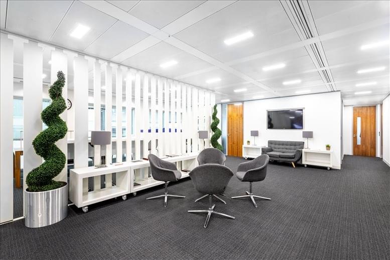 Image of an office at New London House, 6 London Street EC3R 7AD