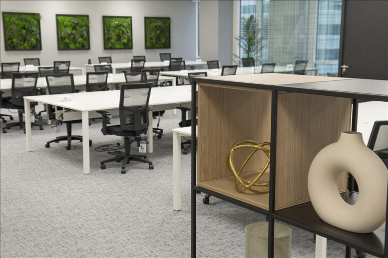 Image of the workspace at One Canada Square E14 5AB
