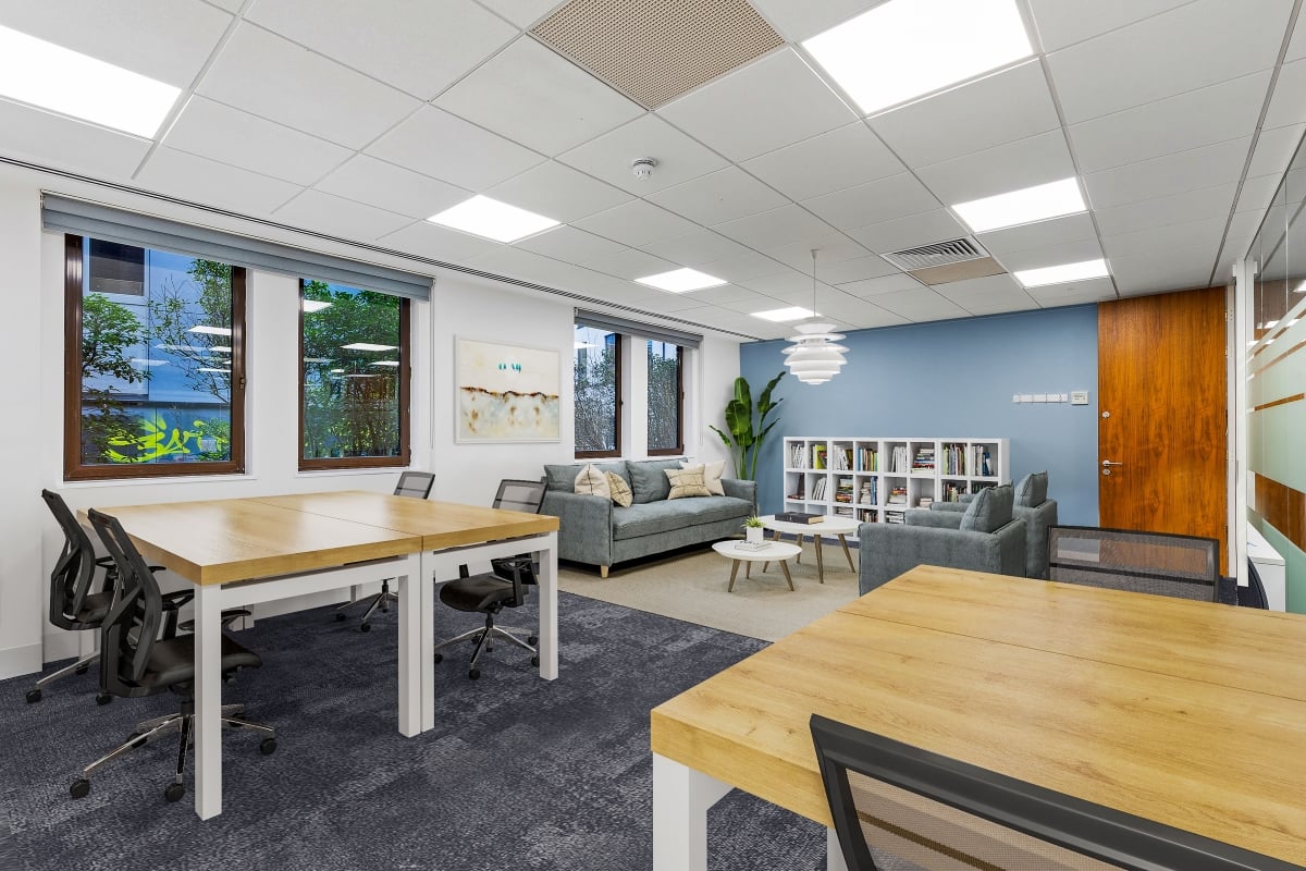 Photo of the workspace available at Oriel House, 26 The Quadrant TW9 1DL