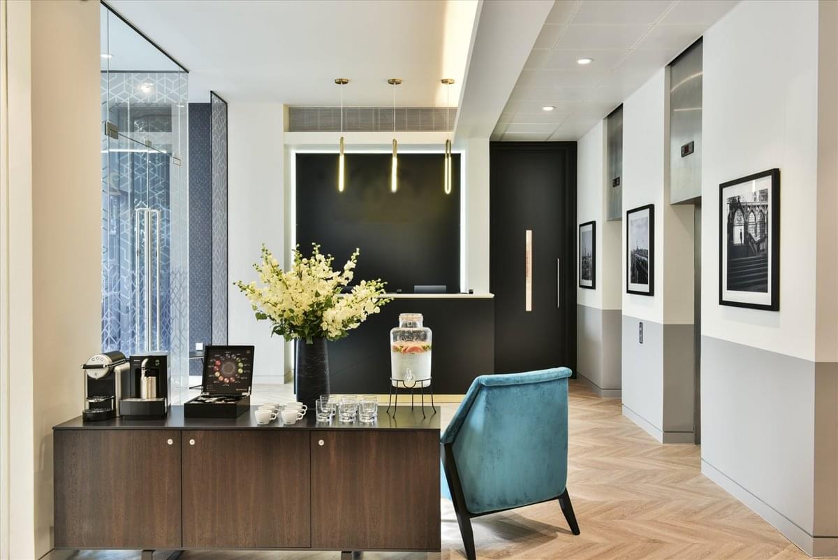 Photo of the workspace available at Palladia, 288 Bishopsgate EC2M 4QP