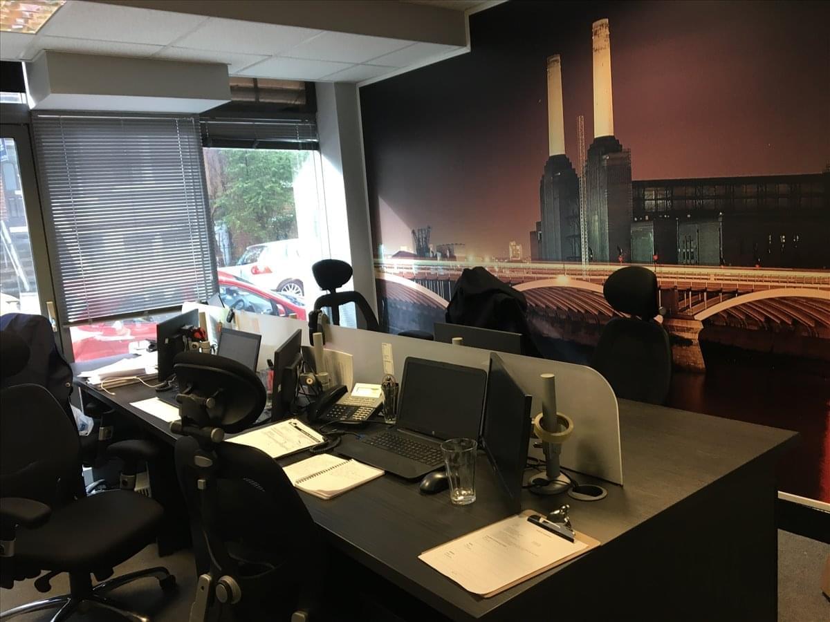 Photo of an office at Penhurst House, 352-356 Battersea Park Road SW11 3BY