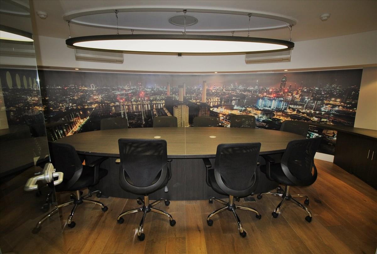 Photo of the workspace available at Penhurst House, 352-356 Battersea Park Road SW11 3BY