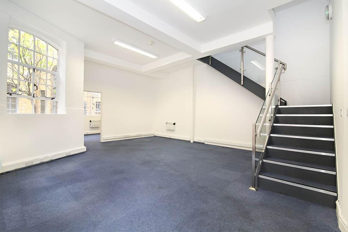Photo of the workspace available at Plantain Place, Crosby Row SE1 1YN