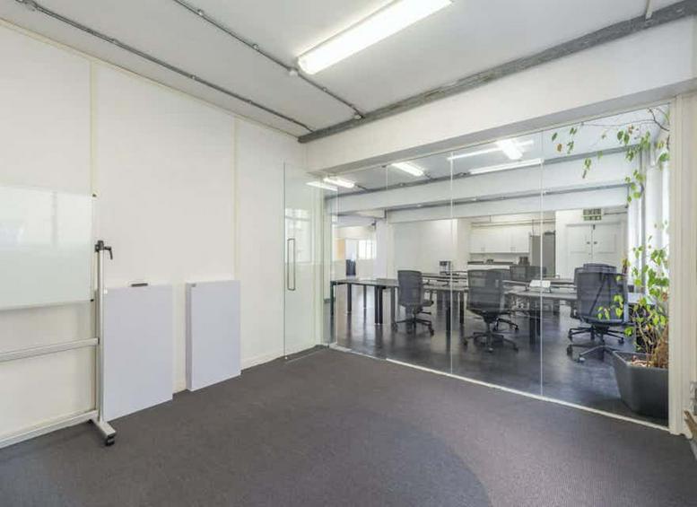 Photo of an office at Princeton Street WC1R 4AX