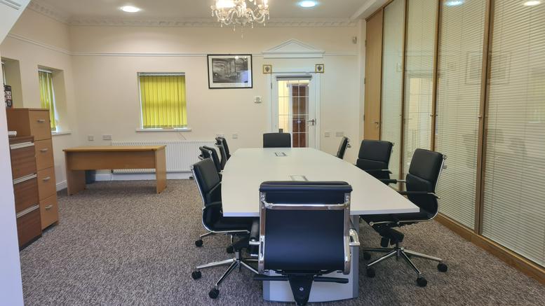 Photo of an office at Rickmansworth Serviced Offices, West Clayton WD3 5EX
