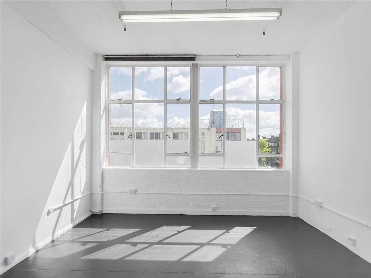 Image of an office at Riverside Business Centre, Haldane Place, Wandsworth SW18 4UQ 
