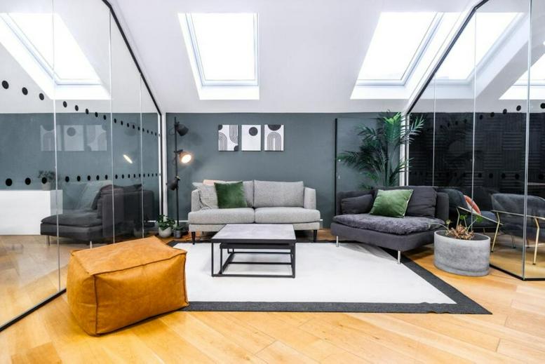 Photo of an office at Rivington Street EC2A 3DR