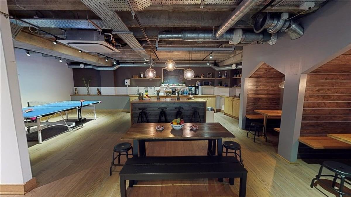Image of the workspace at Rivington Studios, 2 Bath Place, Rivington Street, East End EC2A 3DR