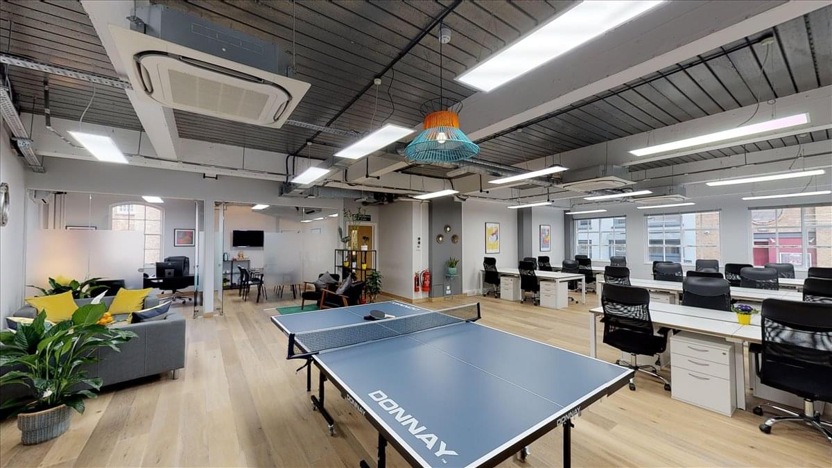 Image of an office at Rivington Studios, 2 Bath Place, Rivington Street, East End EC2A 3DR