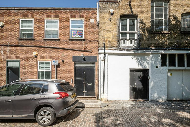 Photo of an office at Rochester Place NW1 9JX