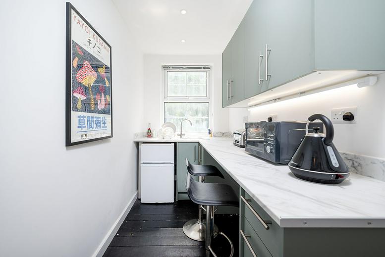 Photo of an office at Rochester Place NW1 9JX
