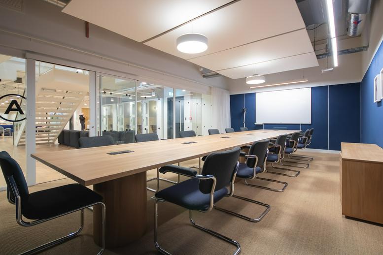 Photo of an office at Shoreditch Exchange, Senna Building, Gorsuch Place e2 8jf