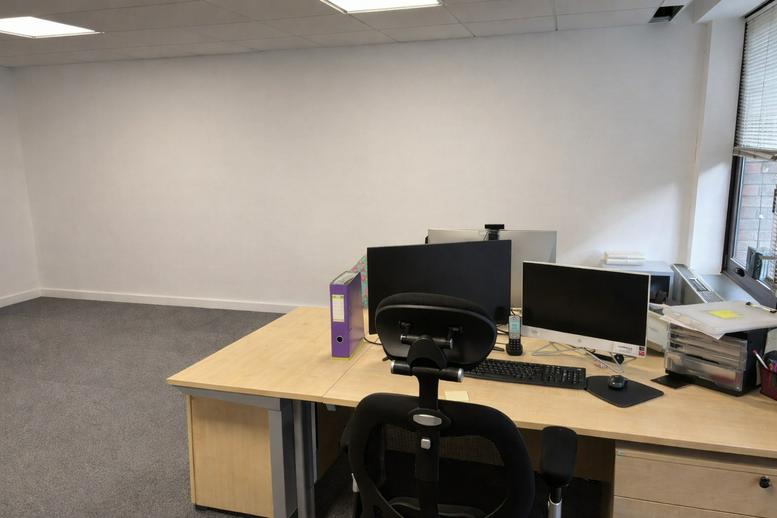 Photo of the workspace available at St James House, 27-43 Eastern Rd RM1 3NH