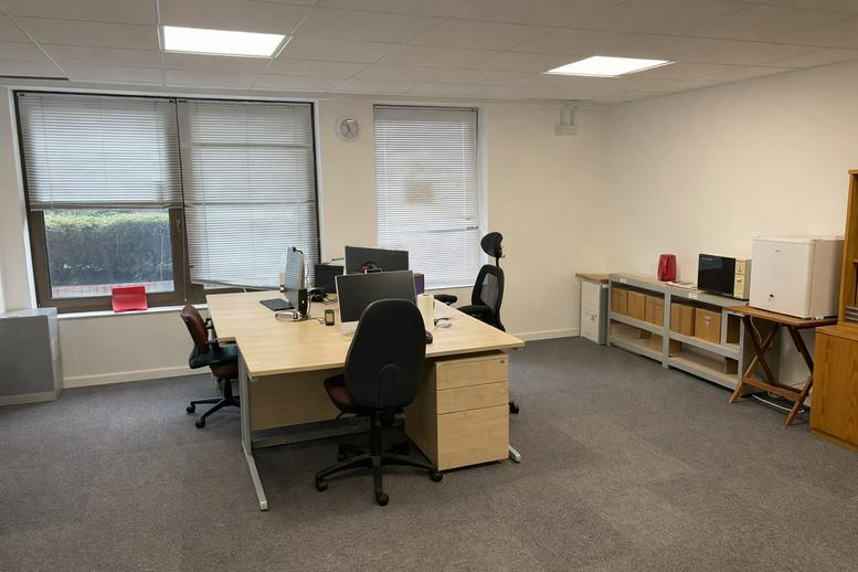 Photo of an office at St James House, 27-43 Eastern Rd RM1 3NH