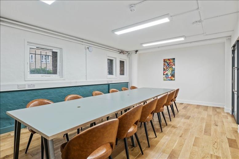 Image of an office at St Mark's Studios, 14 Chillingworth Road N7 8QJ