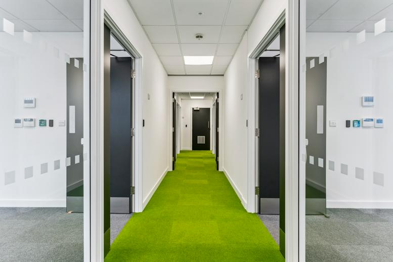 Photo of an office at Stirling Way WD6 2BW