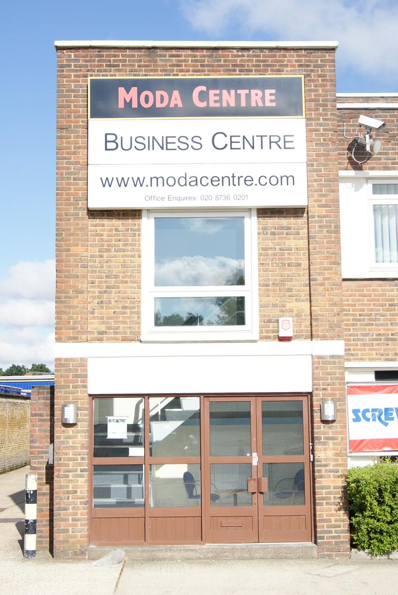 Photo of an office at Stirling Way WD6 2BW