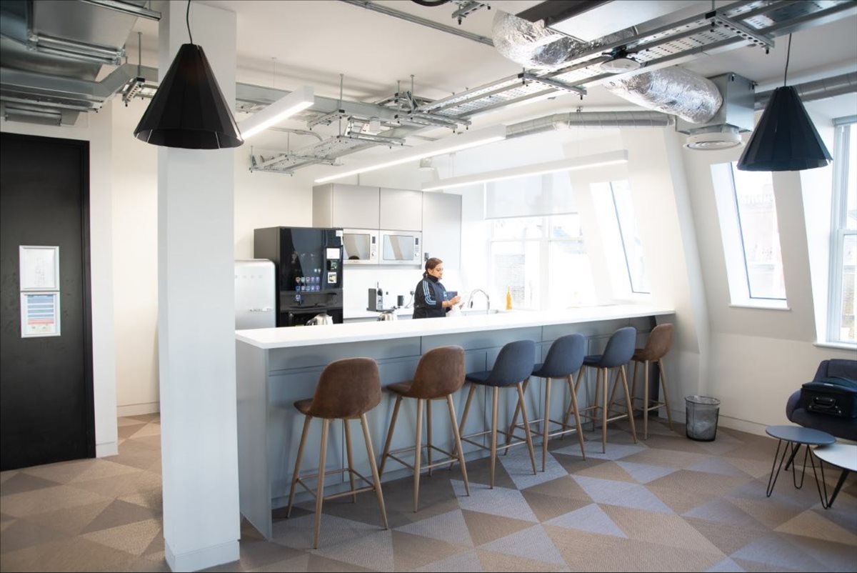 Image of the workspace at Thanet House, 231-232 The Strand, Temple WC2R 1DA
