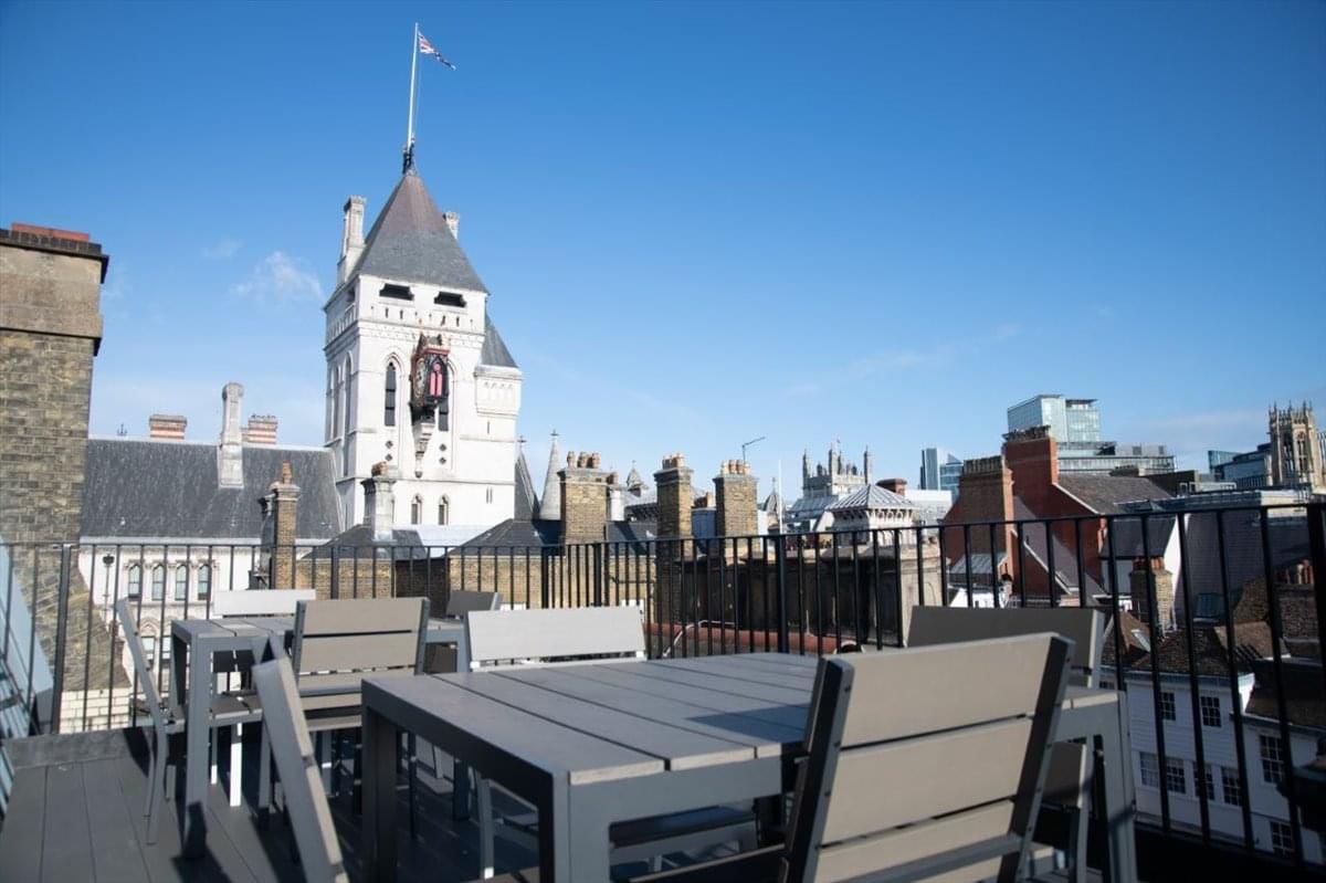 Photo of the workspace available at Thanet House, 231-232 The Strand, Temple WC2R 1DA