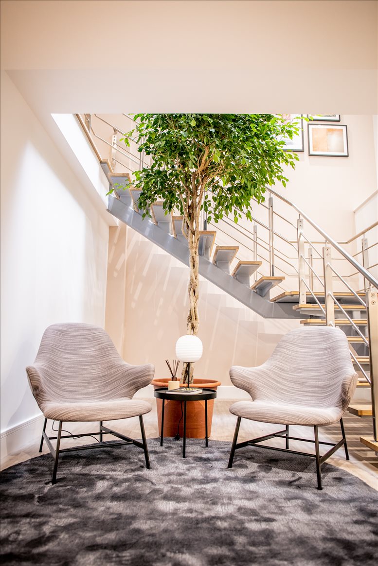Photo of the workspace available at The Fulwood Building, 4-7 Fulwood Place WC1V 6HG