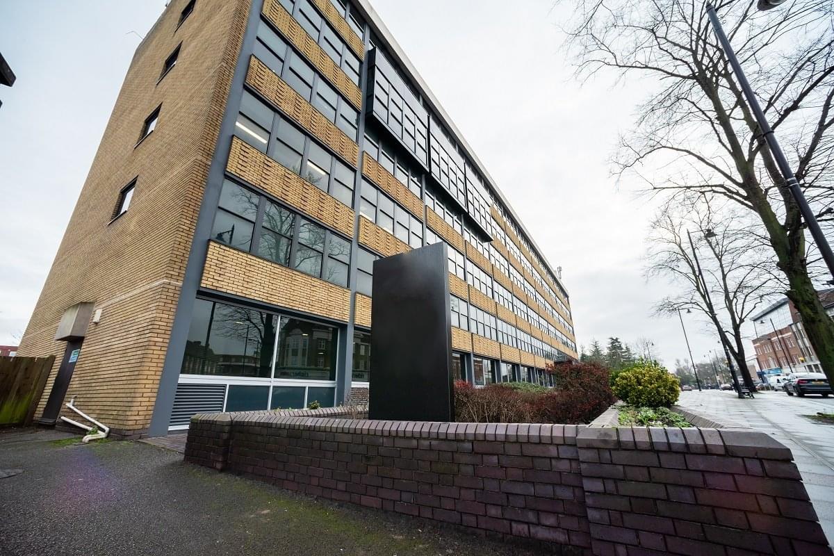Photo of the workspace available at The Grange, 100 High Street N14 6BN