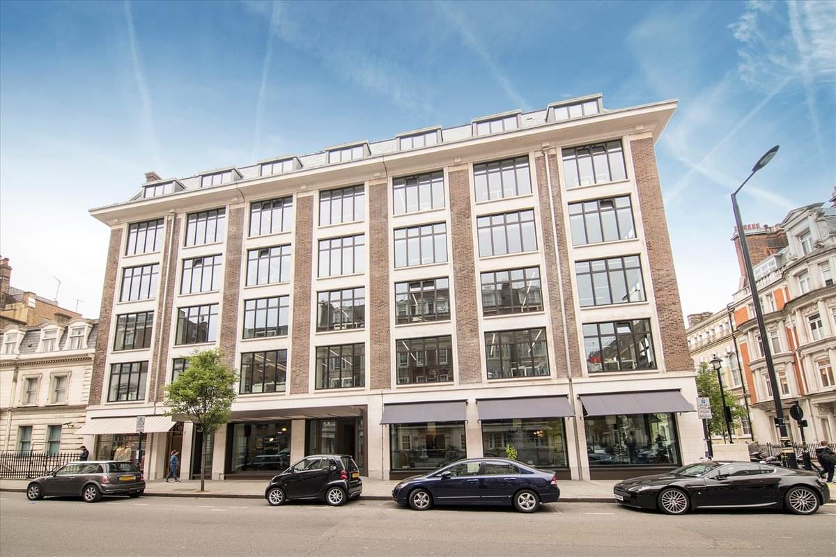 Photo of an office at The Harley Building, 77 New Cavendish Street W1W 6XB