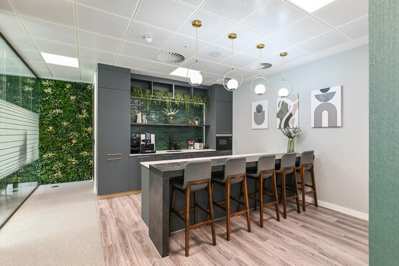 Image of the workspace at The Heights KT13 ONY