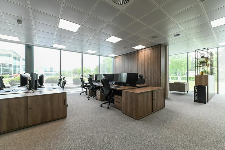 Photo of an office at The Heights KT13 ONY