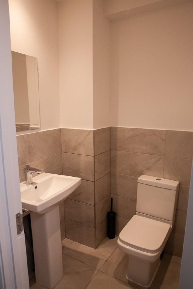 Image of the workspace at The Hope, 7 Heather Close SW8 3BS