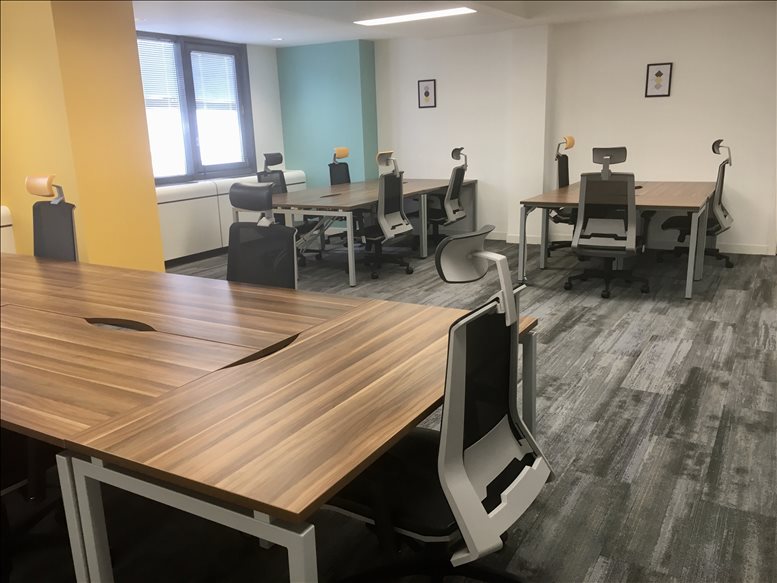 Photo of the workspace available at The Mille, 1000 Great West Road TW8 9DW