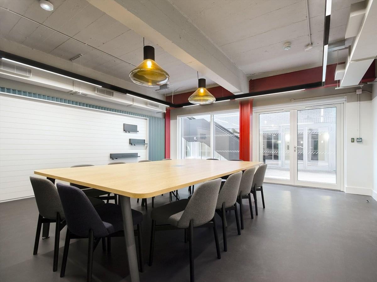 Image of the workspace at The Record Hall, 16-16A Baldwin's Gardens, Hatton Garden EC1N 7RJ