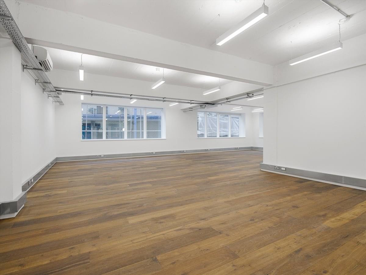 Image of an office at The Record Hall, 16-16A Baldwin's Gardens, Hatton Garden EC1N 7RJ