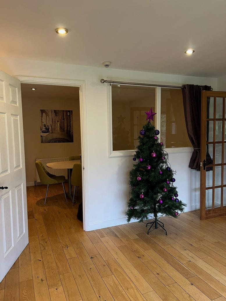 Photo of an office at The Workshop, Old Barn Cottage, Down Lane GU3 1DQ