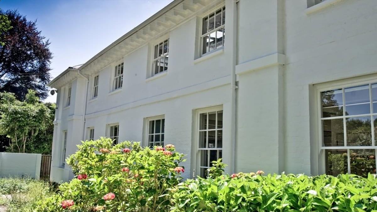 Thorncroft Manor, Thorncroft Drive, Leatherhead Private & Serviced Offices in Sutton
