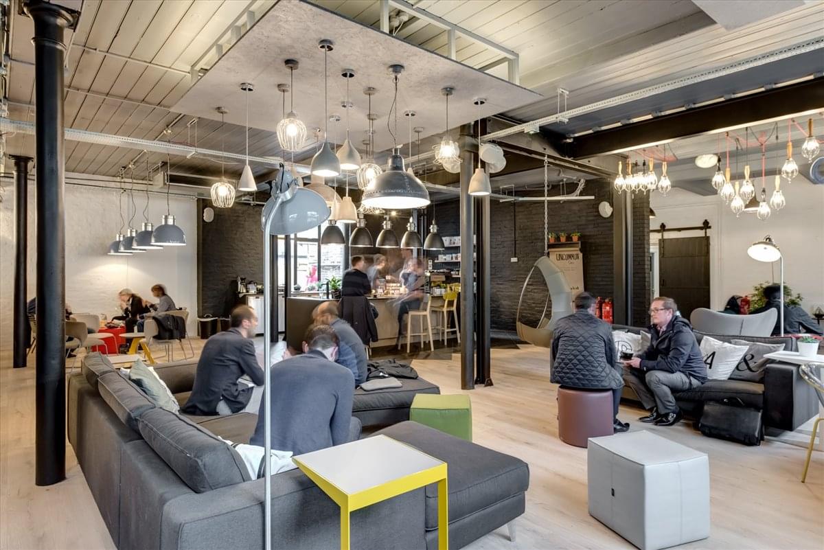 Photo of an office at Uncommon, 25 Horsell Road, Highbury & Islington, North London N5 1XL