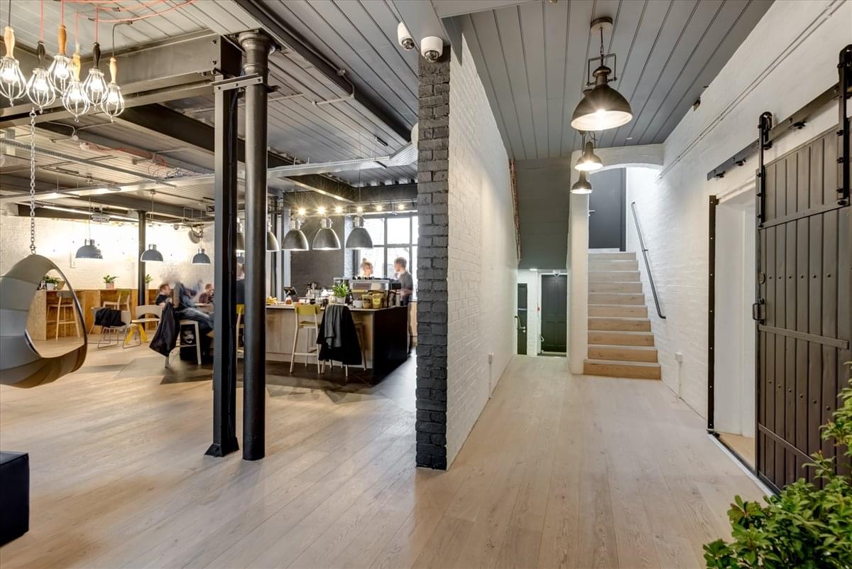 Photo of an office at Uncommon, 25 Horsell Road, Highbury & Islington, North London N5 1XL