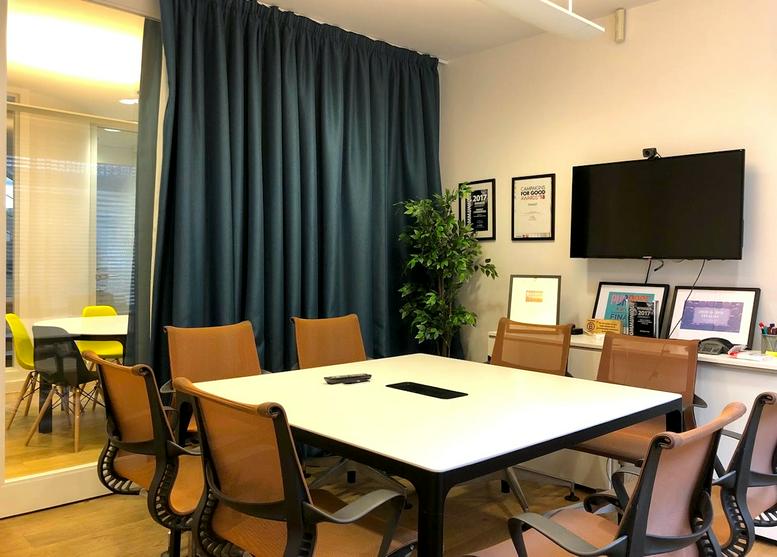 Image of the workspace at Units 4 & 10, Turnham Green Terrace Mews W4 1QU