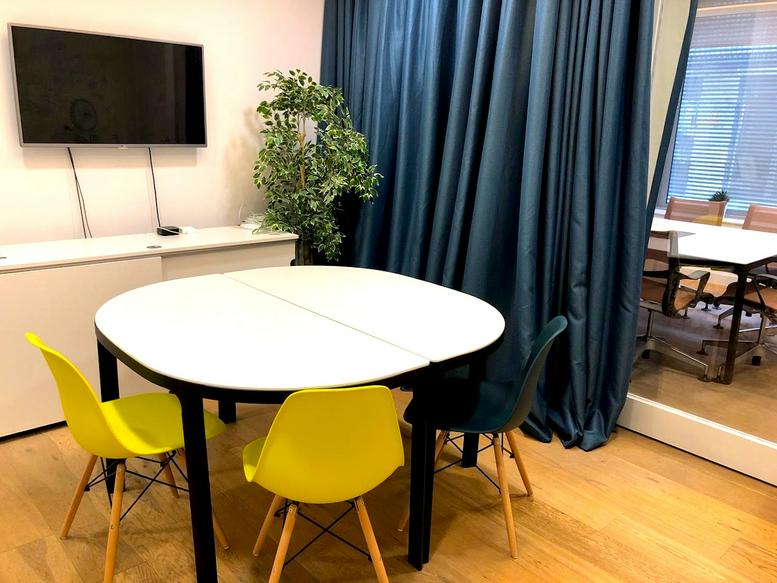 Photo of the workspace available at Units 4 & 10, Turnham Green Terrace Mews W4 1QU