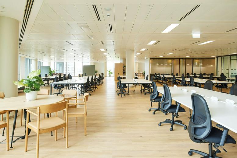 Image of the workspace at Upper Ground SE1 9PD