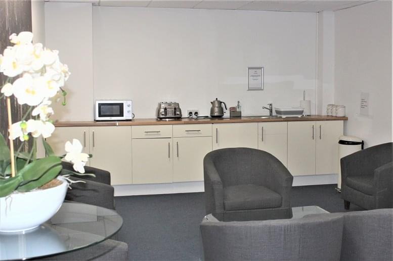 Image of the workspace at Uxbridge House, 460-466 Uxbridge Road UB4 0SD
