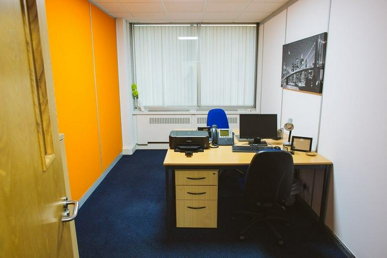 Image of an office at Vista Business Centre, 50 Salisbury Road TW4 6JQ