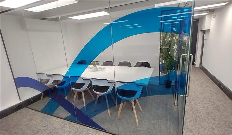 Private & Serviced Offices at Warwick House, 25 Buckingham Palace Road in Victoria