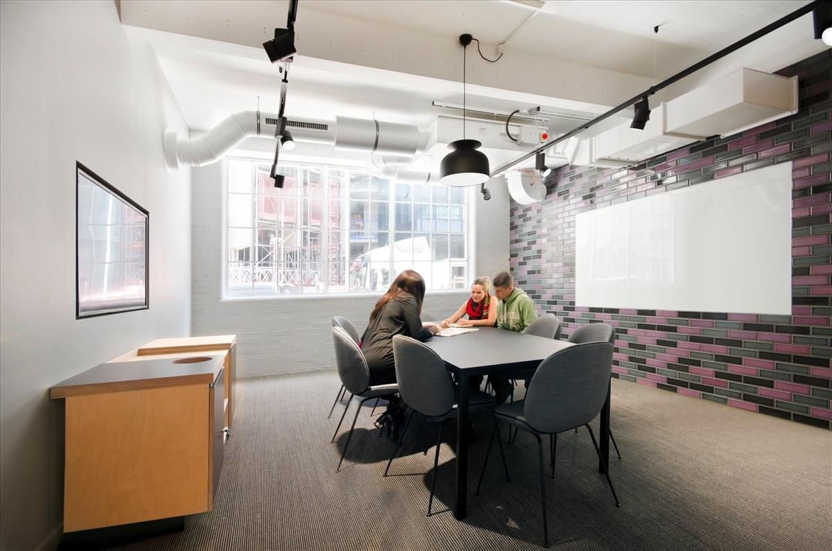 Image of the workspace at Wellington House, 1-2 Hatfields SE1 9PG